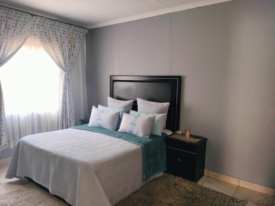 3 Bedroom Property for Sale in Waterval East North West